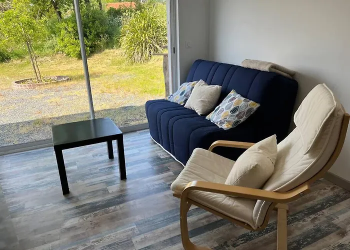 Chez Sophie Et Vincent 度假居 *